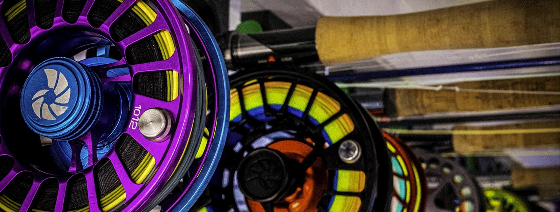 colored fly reels Hatch Custom Penny Dropper Iconic Large Arbor Reel 7 Plus The drag knob is easy to use Mako Model 9500 Inshore Fly